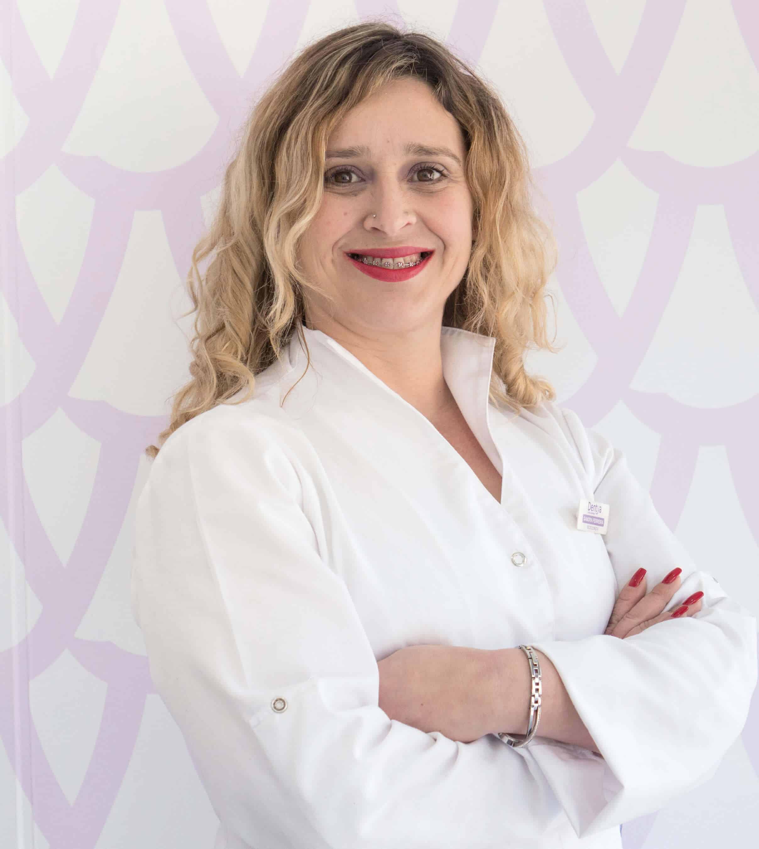 Doutora Queli Henriques, médica dentista e directora clínica da Dentya