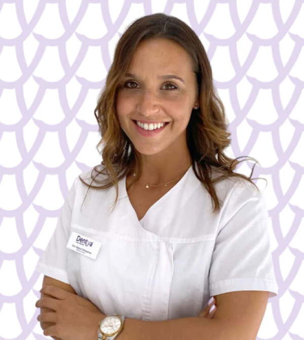 Doutora Raquel Gonçalves, médica dentista clínica da Dentya Felgueiras